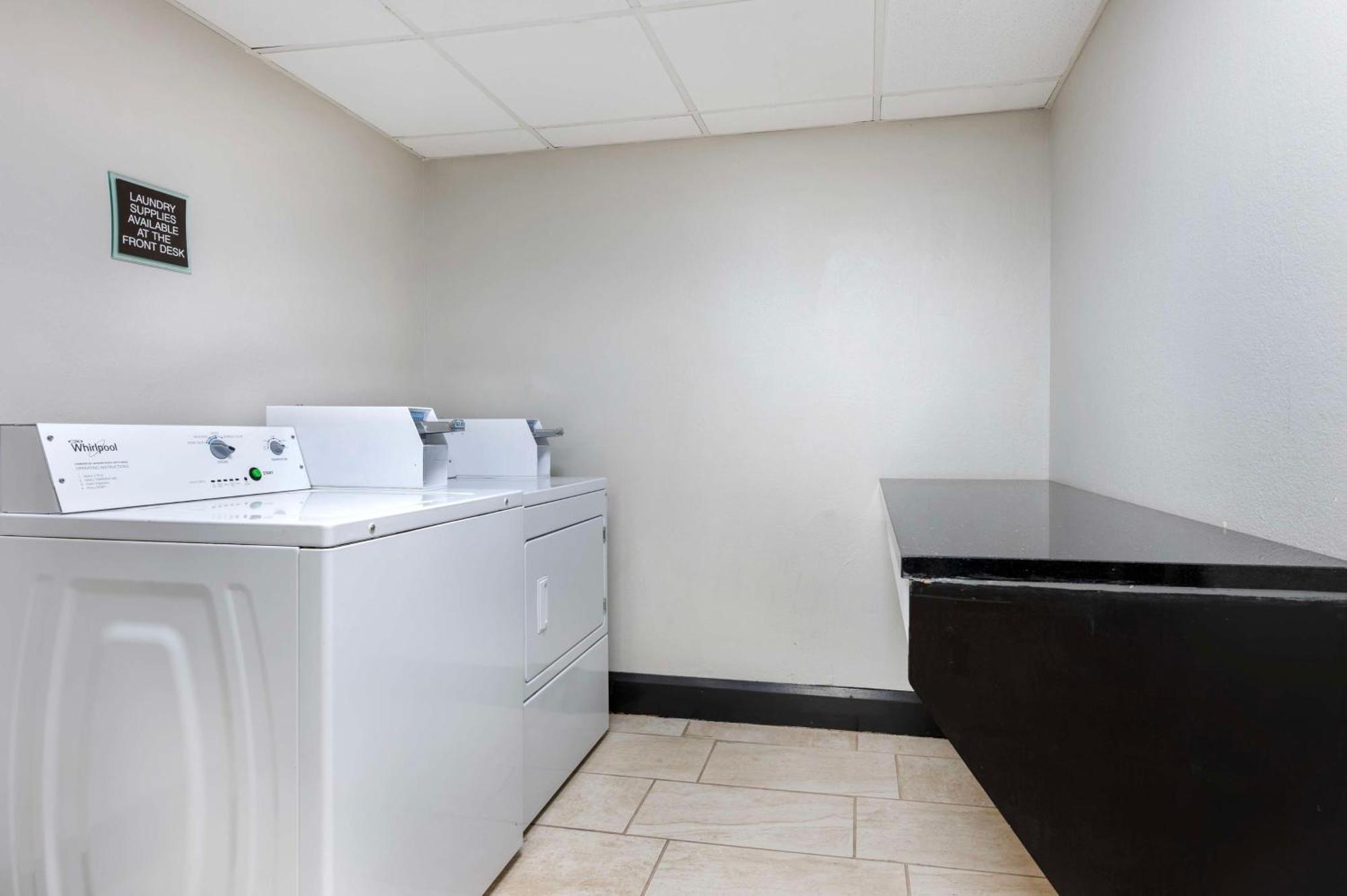 Western Ashbury 3* La Grange